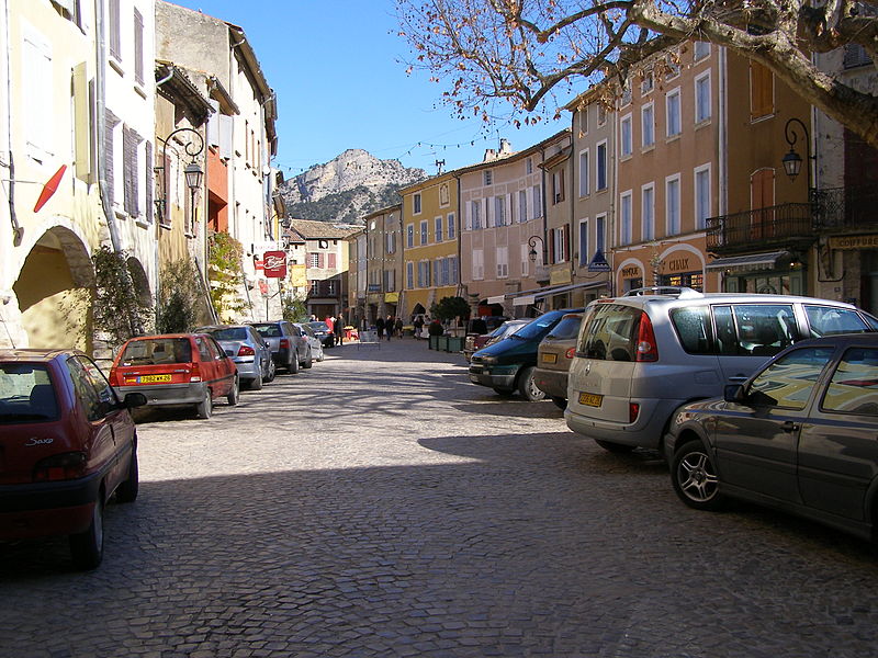 Vielle ville de Buis-les-Baronnies en Drôme provençale